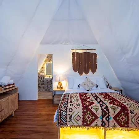 The Dewi Kintamani Luxury Glamping And Natural Hotspring Exterior photo