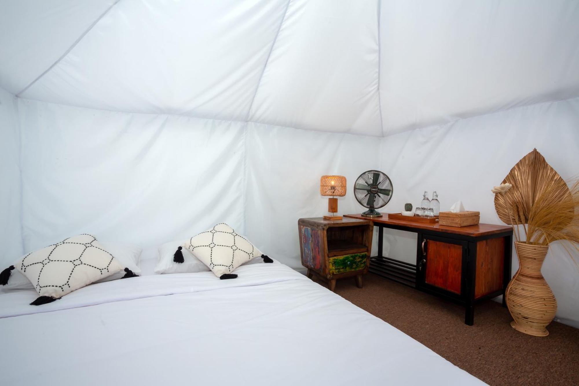 The Dewi Luxury Glamping And Natural Hotspring Tente de luxe Kintamani