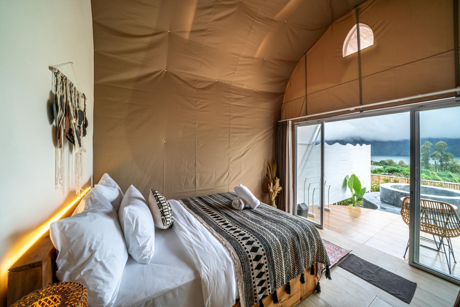 Tente de luxe The Dewi Luxury Glamping And Natural Hotspring *