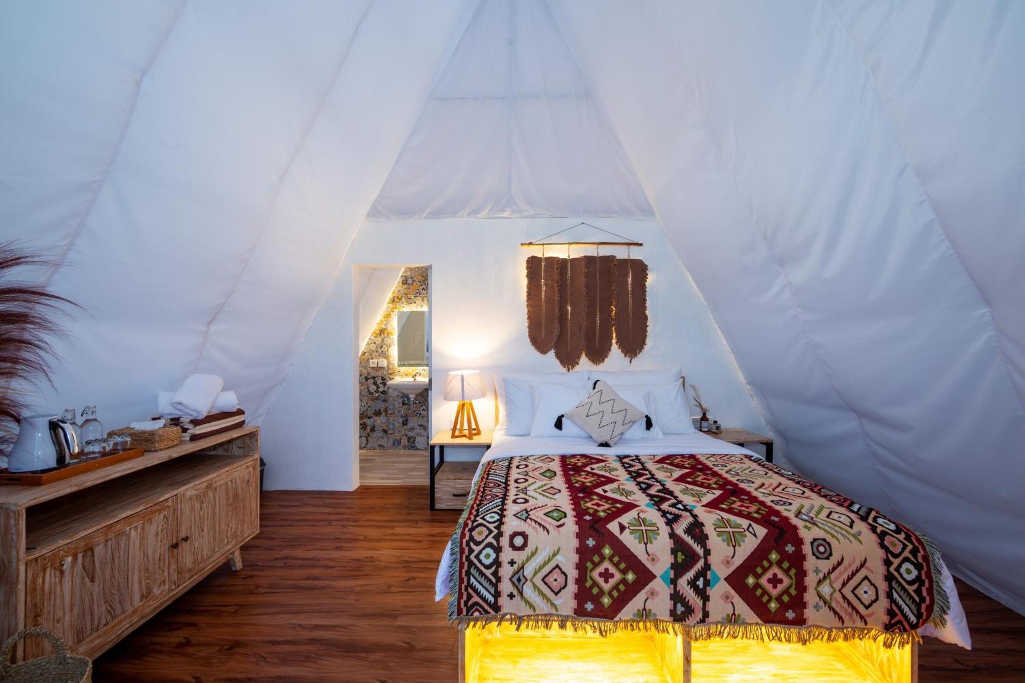 The Dewi Luxury Glamping And Natural Hotspring * Kintamani