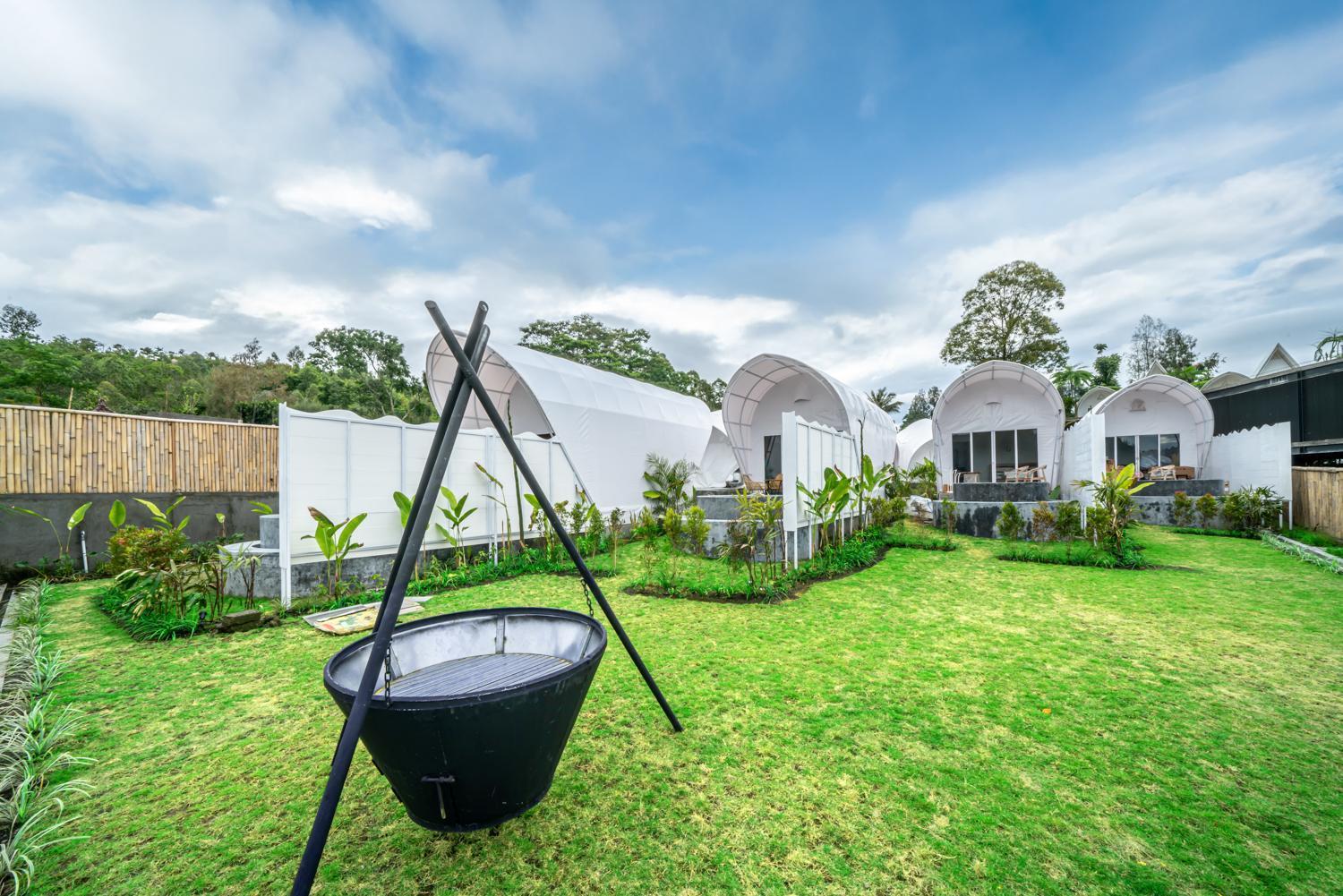 The Dewi Luxury Glamping And Natural Hotspring Luxuszelt *