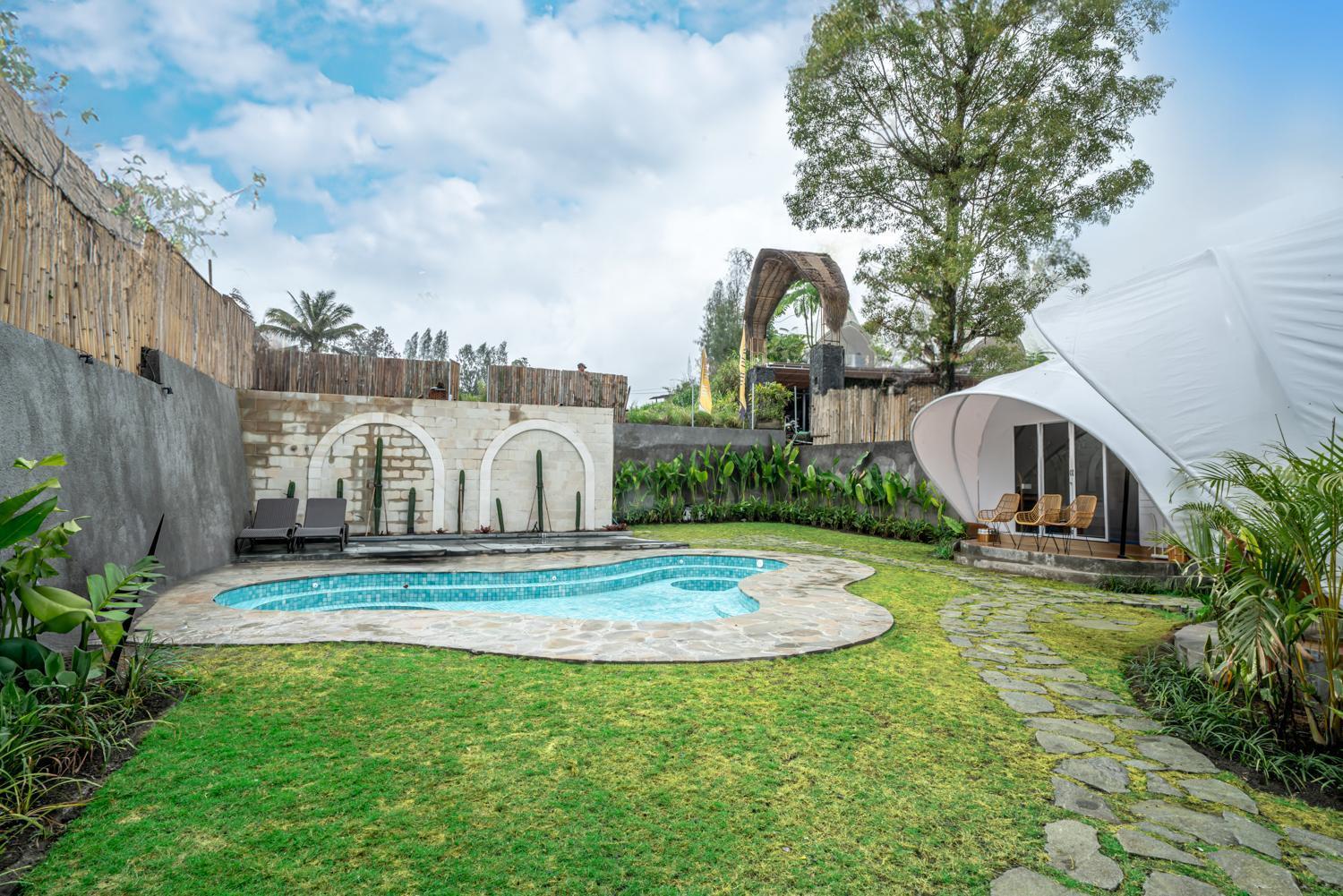 The Dewi Luxury Glamping And Natural Hotspring Luxuszelt *